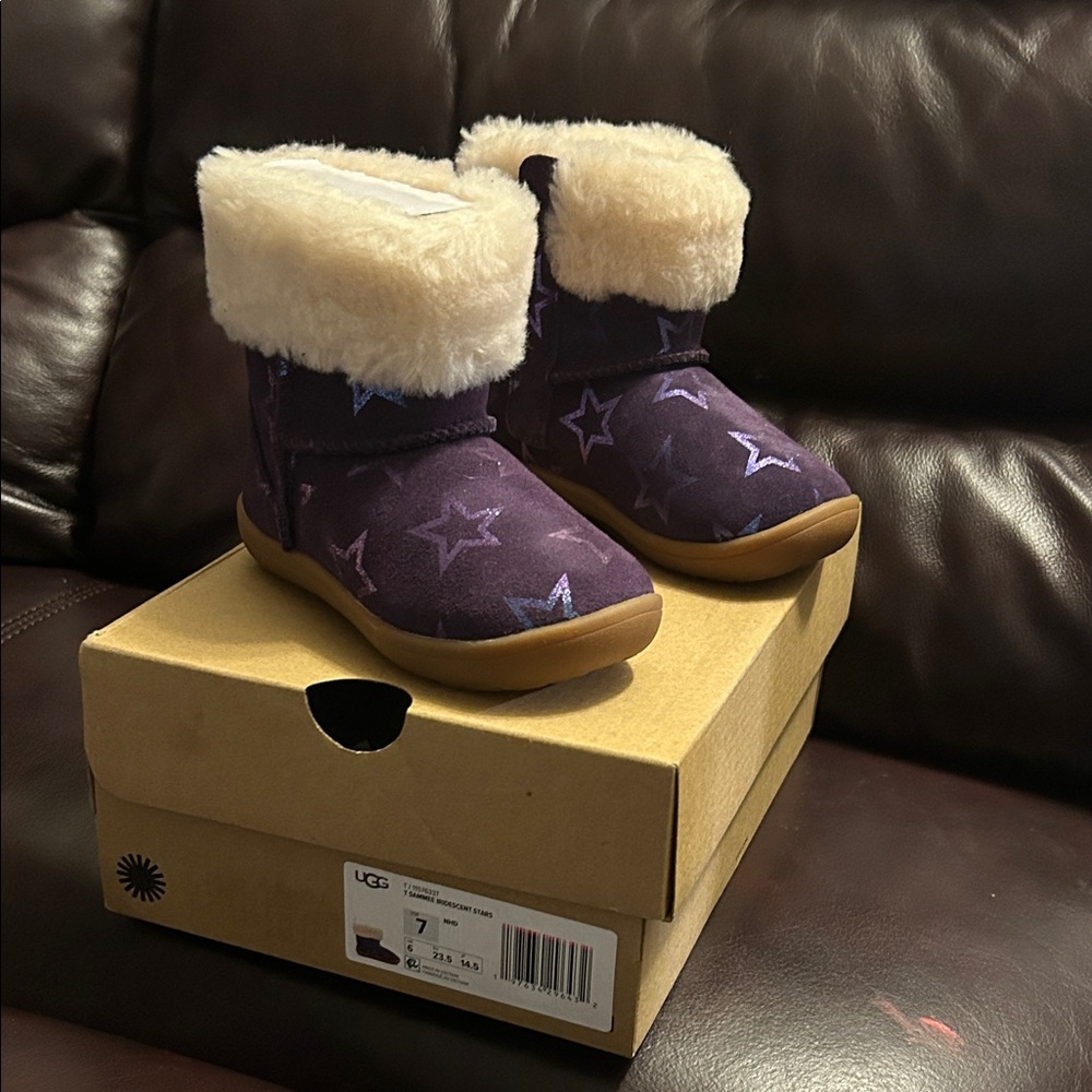 UGG Purple Star Boots with Cream Faux Fur baby size 7
